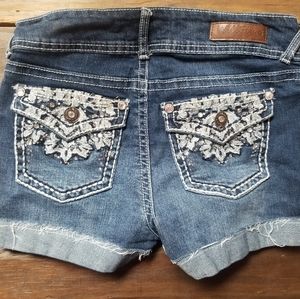 3/$15 Womens size 1 jean shorts